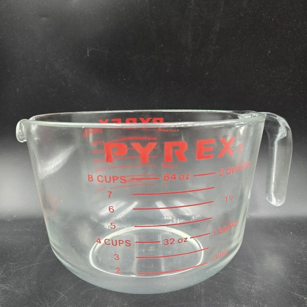 Vtg PYREX 564 Measuring Cup 8 Cups 64 Oz 2 Quarts 2 Liters 2000 ML Red Lettering